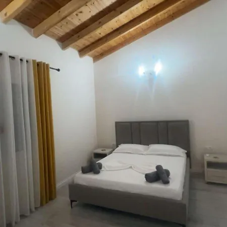Skyview Apartment *